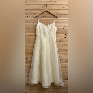 Vintage Zum Zum Niki Livas Size Medium Pale Daffodil Cross Back Floral Ball Gown